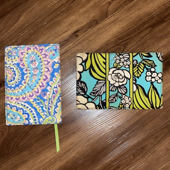 Vera Bradley Organizer, Book Cover, & Antik Kraft Leather Wallet Crossbody - Picture 4 of 9